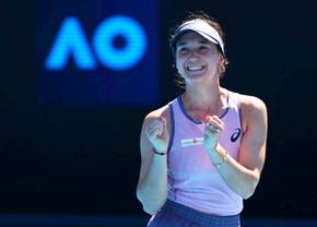 Întoarsă din drumul spre aeroport, a obținut victoria carierei la Australian Open: „Totul haotic, am mâncat pe fugă niște sushi” » Adversara a început să plângă