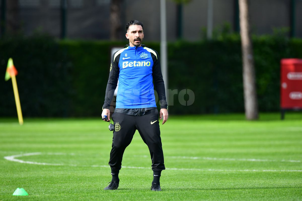 The Big Boss » Elias Charalambous, peste Reghecampf și Olăroiu la FCSB: „Nu eu fac transferurile, dar vă spun 3 jucători care îmi plac din Superliga”