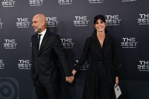 Bombă! Pep Guardiola a divorțat de Cristina Serra