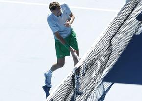 Finalistul din 2024 a cedat nervos la Australian Open și a distrus camera prinsă pe fileu