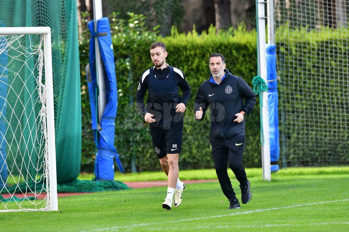 Jucătorul mult așteptat de suporterii celor de la FCSB este în tribunele Arenei Naționale pentru partida cu Lyon