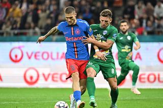 Spune că joacă accidentat de când a schimbat echipa: „Aș fi ipocrit să zic că mi-e bine să mă antrenez în asemenea condiții”