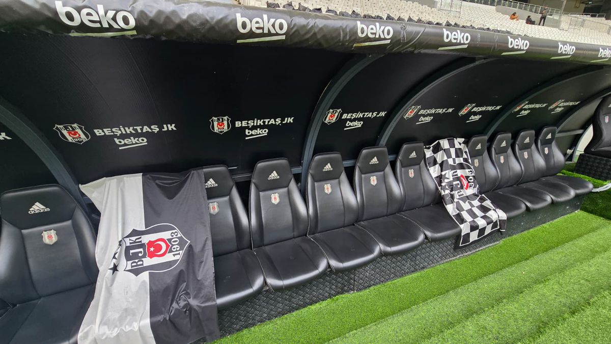 Am pătruns în Fortăreața Beșiktaș! Erdogan i-a modificat numele, iar un detaliu ULUITOR îi așteaptă pe Ianis Hagi și Andrei Rațiu: „Voi simțiți scara asta?!”