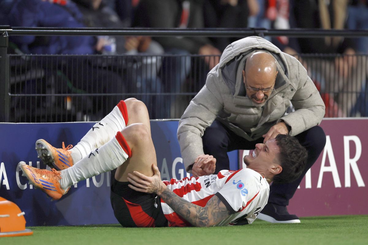 Antrenorul lui Dennis Man de la PSV, furios în ciuda calificării: „Nu ai ce căuta la un club de top atunci!”