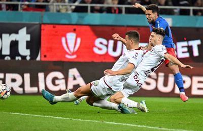 Start la oficializări: Rapid și Petrolul au anunțat prima mutare a zilei!