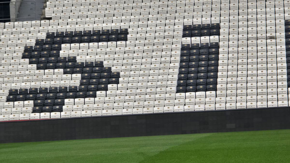 Am pătruns în Fortăreața Beșiktaș! Erdogan i-a modificat numele, iar un detaliu ULUITOR îi așteaptă pe Ianis Hagi și Andrei Rațiu: „Voi simțiți scara asta?!”