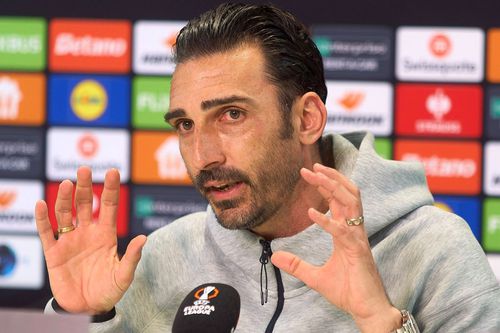 VIDEO „Trebuie să fiu sincer cu voi” » Elias Charalambous n-a mai mers pe ocolite când a fost întrebat despre obiectivul lui FCSB