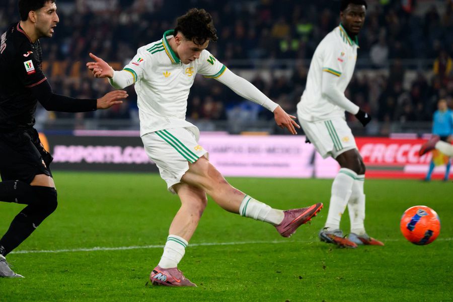 A ajuns vedetă peste noapte » Un puști de 16 ani a devenit cel mai tânăr marcator ca jucător debutant din istoria fotbalului italian!