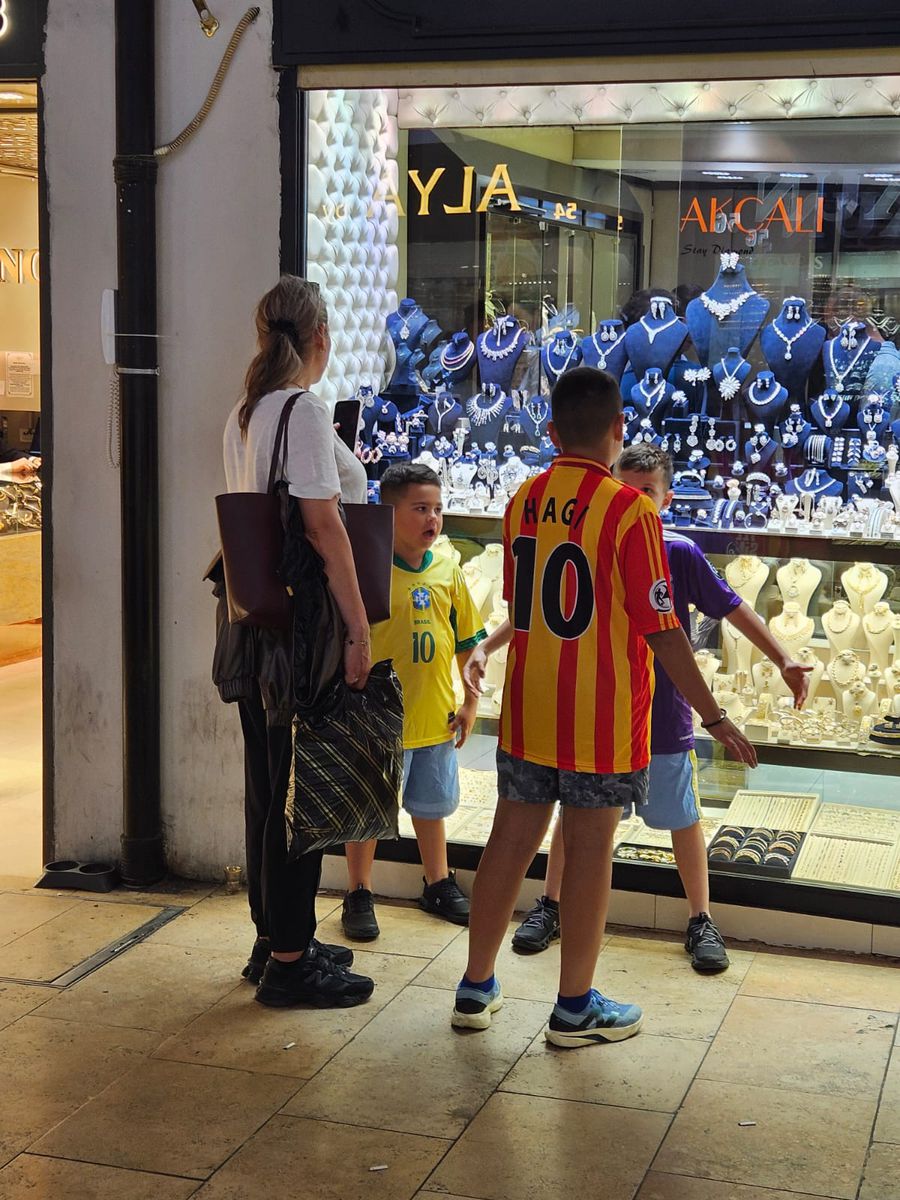 Locul unde „Pantera” Daniel Pancu este la loc de cinste, iar Mircea Lucescu este reprezentat fugitiv