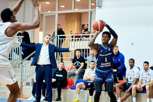 Două victorii pentru baschetul românesc în cupele europene! Diferență uriașă de aruncări libere în meciul lui CSO Voluntari