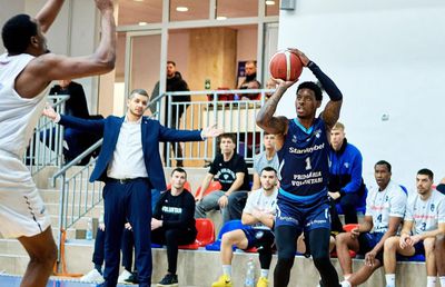 Două victorii pentru baschetul românesc în cupele europene! Diferență uriașă de aruncări libere în meciul lui CSO Voluntari