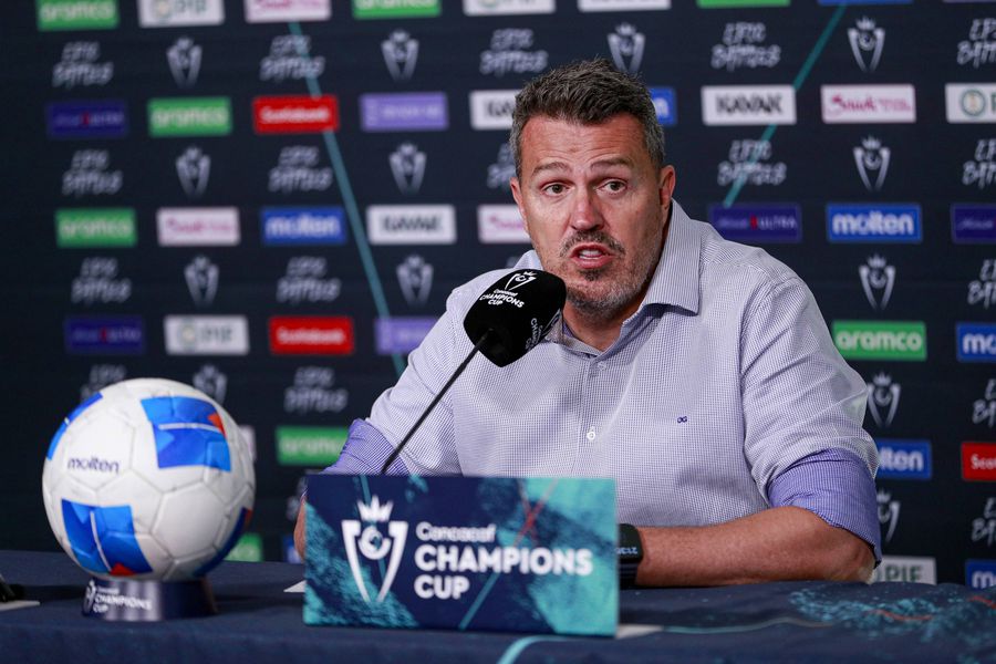 Cea mai dură declarație de la numirea noului antrenor la Real Madrid: „Nici măcar nu-i poate linge ghetele lui Alonso!”