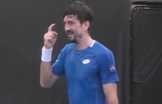 Moment ridicol la Australian Open » A uitat regulamentul și s-a bucurat inexplicabil pentru victorie: ce a urmat