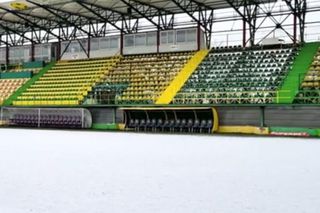 FC Argeș a pozat gazonul din Mioveni, după ce FCSB a amenințat că nu se prezintă: „Se acceptă doar crampoane”