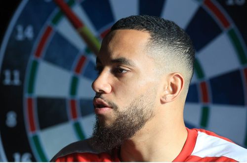 CORESPONDENȚĂ GSP DIN ANTALYA 5 etichete puse de Maxime Sivis colegilor săi: cel mai tare, cel mai amuzant, cel mai morocănos, cel mai cool și cel mai frumos