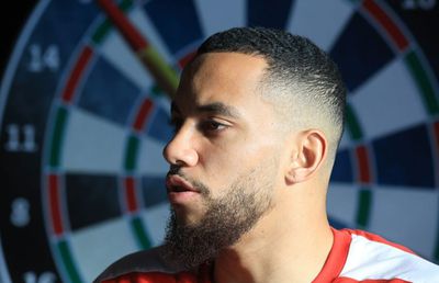 5 etichete puse de Maxime Sivis colegilor săi: cel mai tare, cel mai amuzant, cel mai morocănos, cel mai cool și cel mai frumos