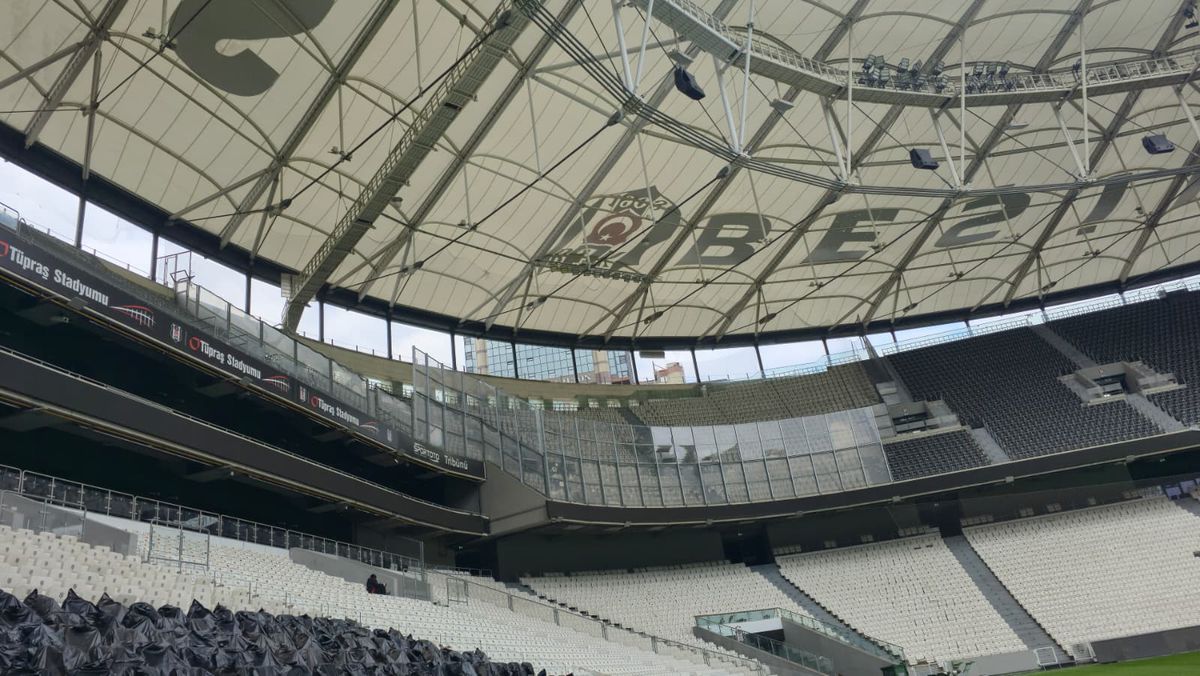 Am pătruns în Fortăreața Beșiktaș! Erdogan i-a modificat numele, iar un detaliu ULUITOR îi așteaptă pe Ianis Hagi și Andrei Rațiu: „Voi simțiți scara asta?!”