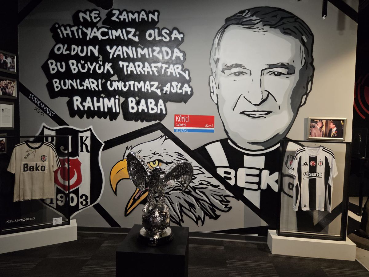 Muzeul lui Beșiktaș: „Pantera din Kadikoi” la loc de onoare, Mircea Lucescu la și alții