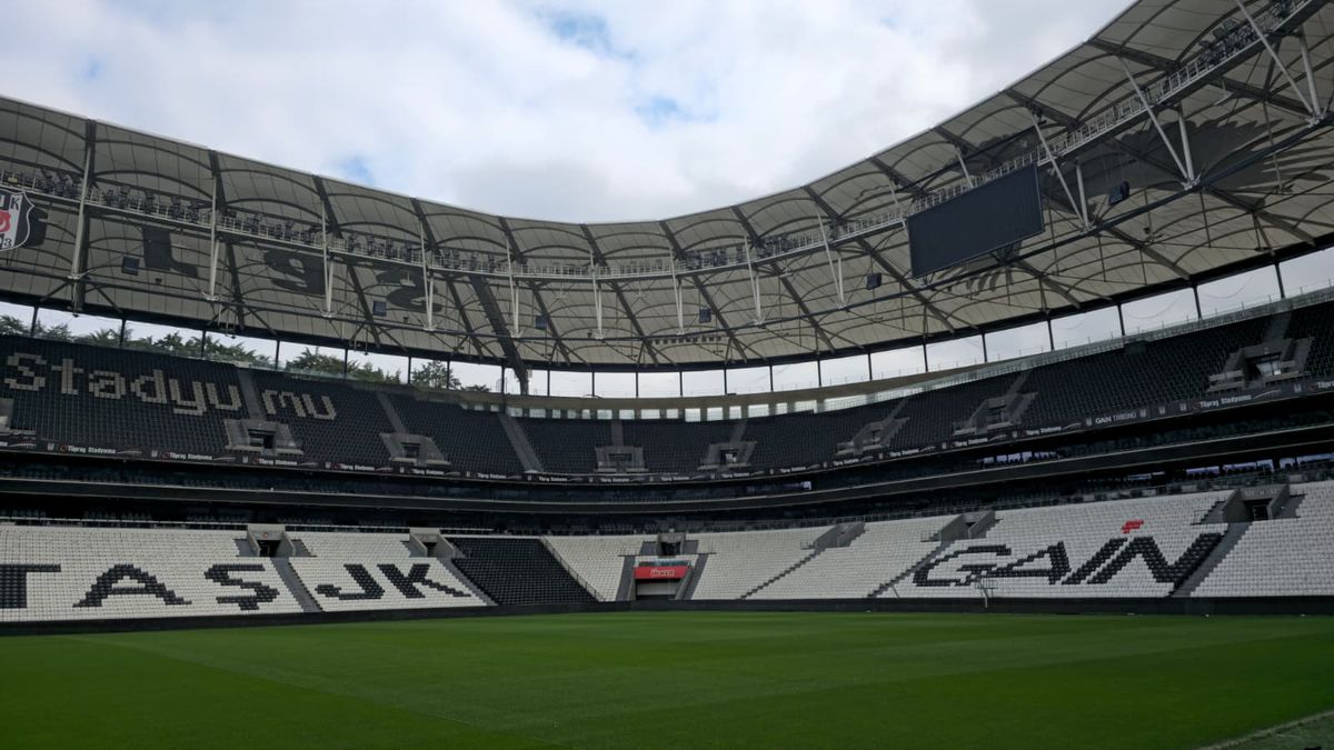 „Beșiktaș Park”, locul unde România va juca la baraj cu Turcia // foto: Cezar Titor (GSP)