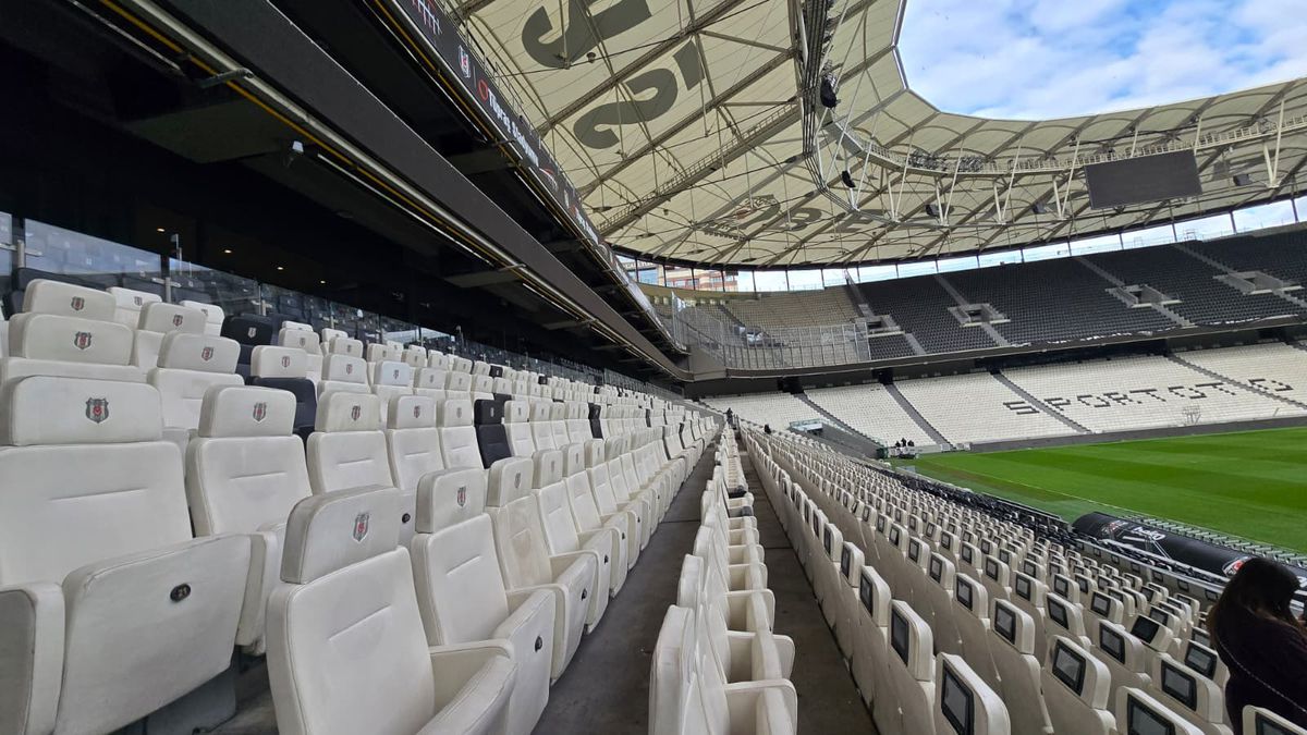 Am pătruns în Fortăreața Beșiktaș! Erdogan i-a modificat numele, iar un detaliu ULUITOR îi așteaptă pe Ianis Hagi și Andrei Rațiu: „Voi simțiți scara asta?!”