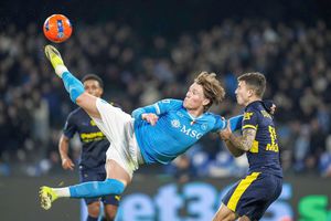 Fosta echipă îi dă o mână de ajutor lui Cristi Chivu în Serie A!