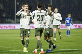 Dennis Man, 2 din 2 în 2026! PSV s-a calificat în „sferturile” Cupei, românul schimbat după nici 30 de minute