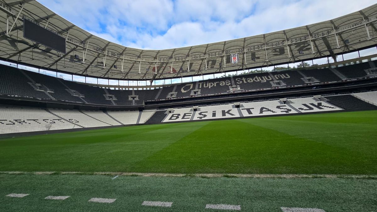 Pază armată din avion până în hotel » Măsuri de securitate fără precedent la Istanbul! Cine e omul de la SIAS din delegație