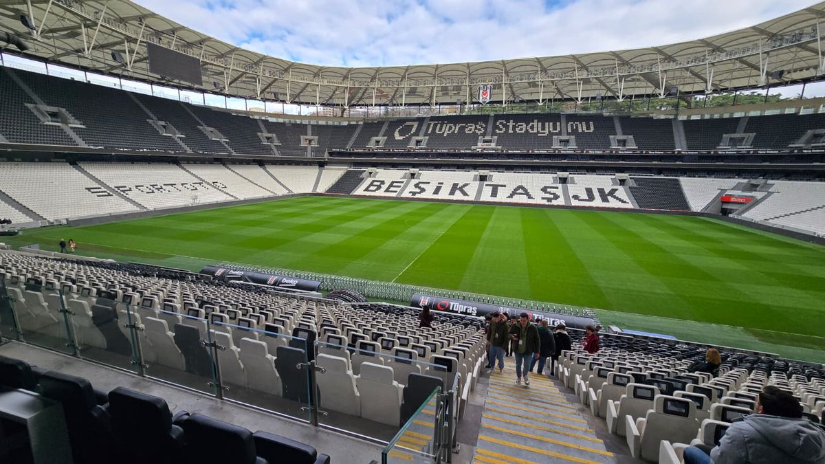 Pază armată din avion până în hotel » Măsuri de securitate fără precedent la Istanbul! Cine e omul de la SIAS din delegație