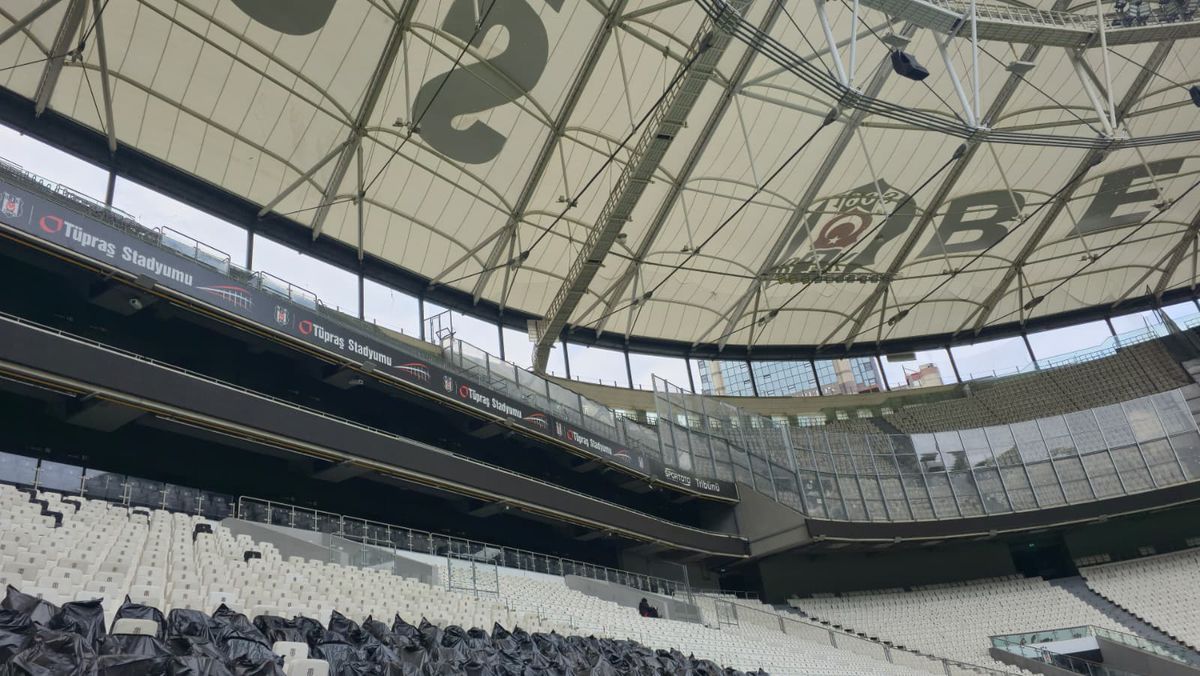 Pază armată din avion până în hotel » Măsuri de securitate fără precedent la Istanbul! Cine e omul de la SIAS din delegație