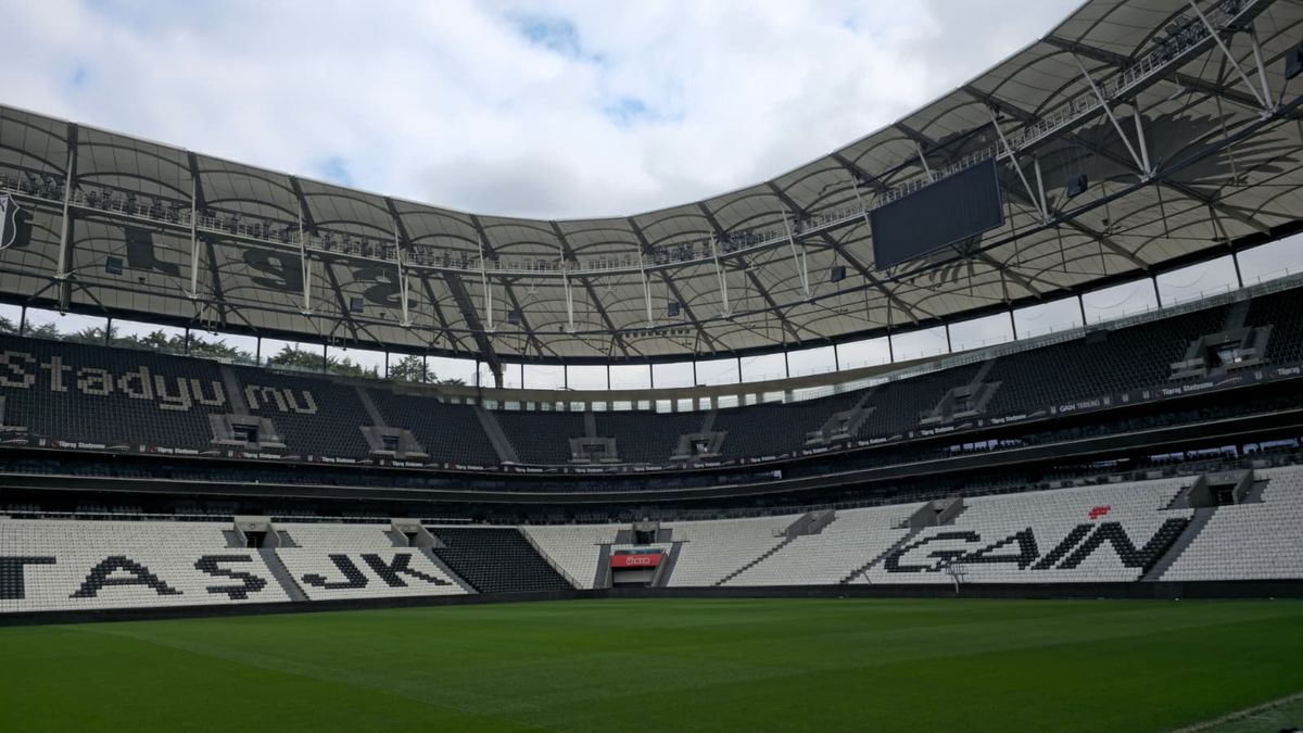 Pază armată din avion până în hotel » Măsuri de securitate fără precedent la Istanbul! Cine e omul de la SIAS din delegație