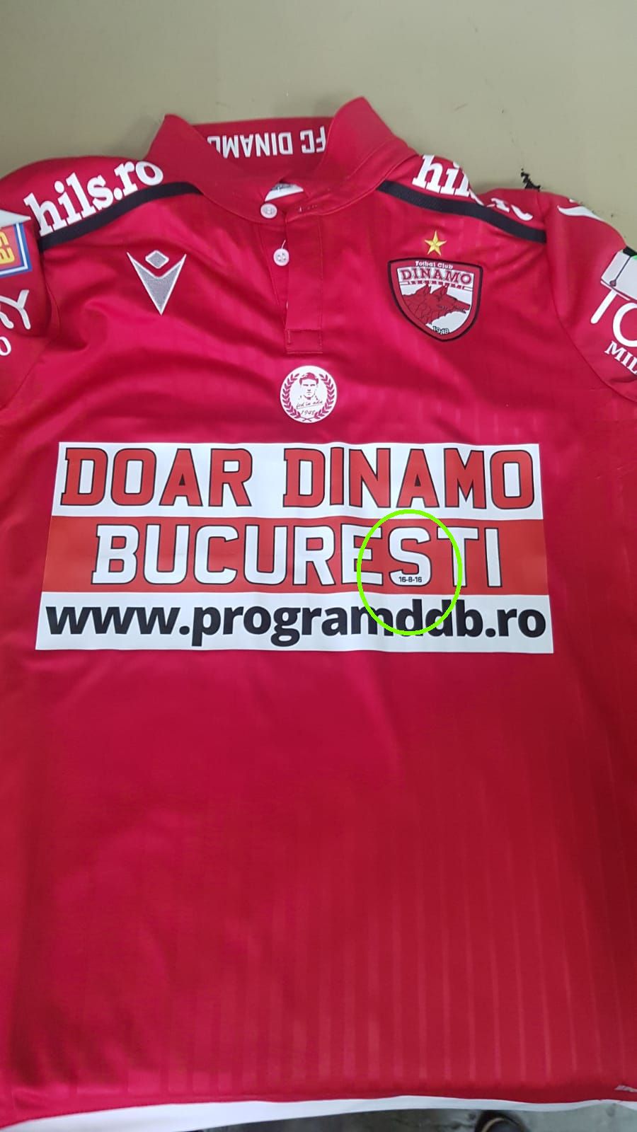 Dinamo Fcsb Foto Cainii Au PregÄƒtit Un Echipament Special Pentru Derby IÈ™i IronizeazÄƒ Rivalii