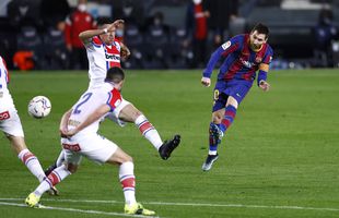 Barcelona - Alaves 5-1. Lionel Messi, o nouă performanță istorică în tricoul Barcelonei » Argentinianul a egalat recordul lui Xavi