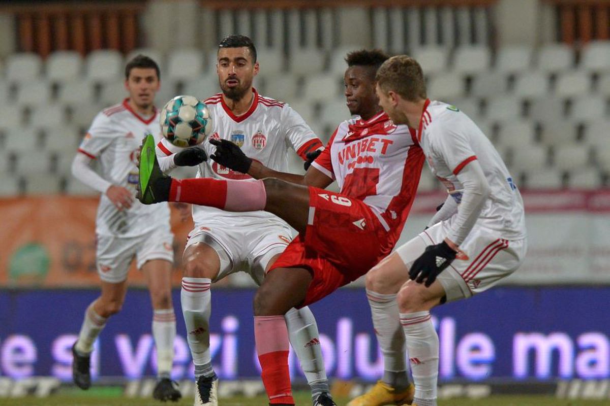 EXCLUSIV Reacție vehementă în direct: „Cine a adus gloabele astea la Dinamo? E pe dinafară, săracul!”