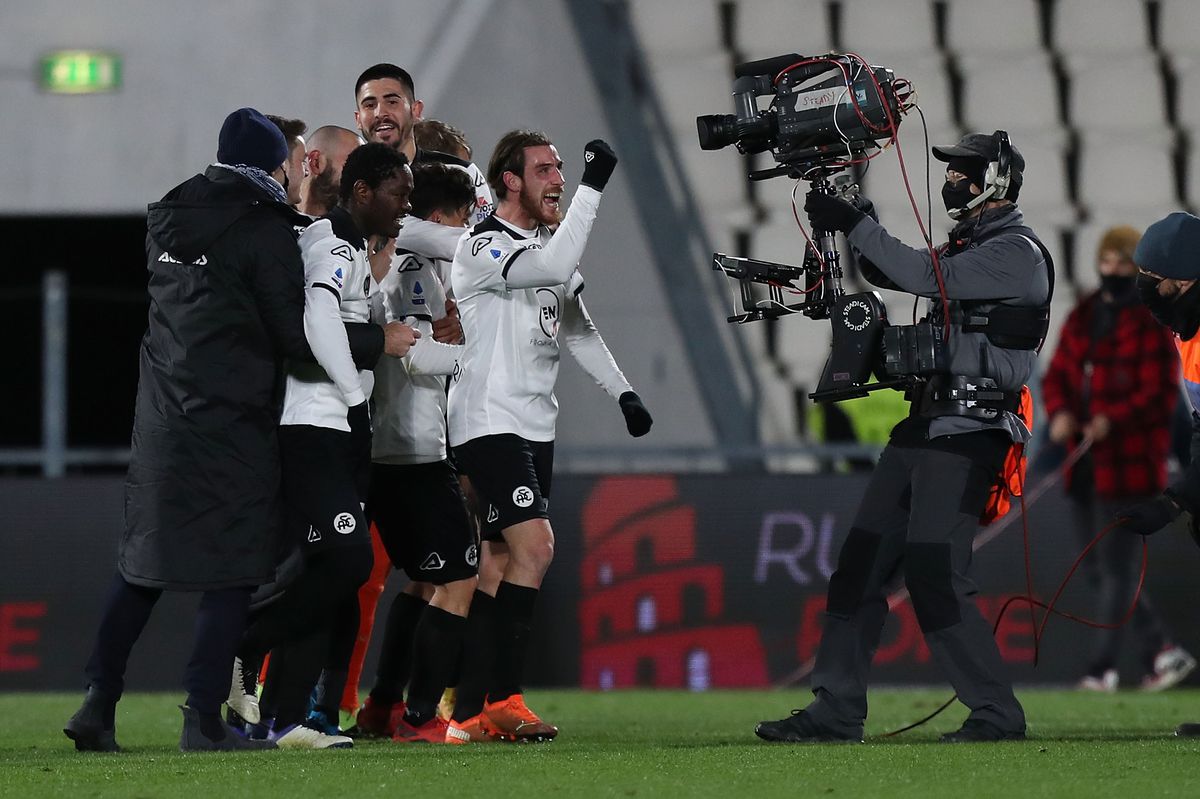 Spezia - Milan 2-0 13.02.2021