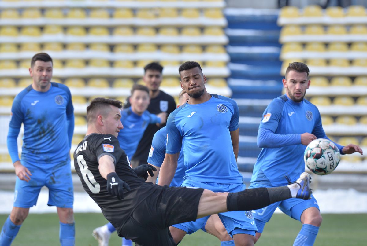 ACADEMICA CLINCENI- CRAIOVA 0-0. Ouzounidis, la fel ca Papură! Craiova face egal la debutul grecului în Liga 1
