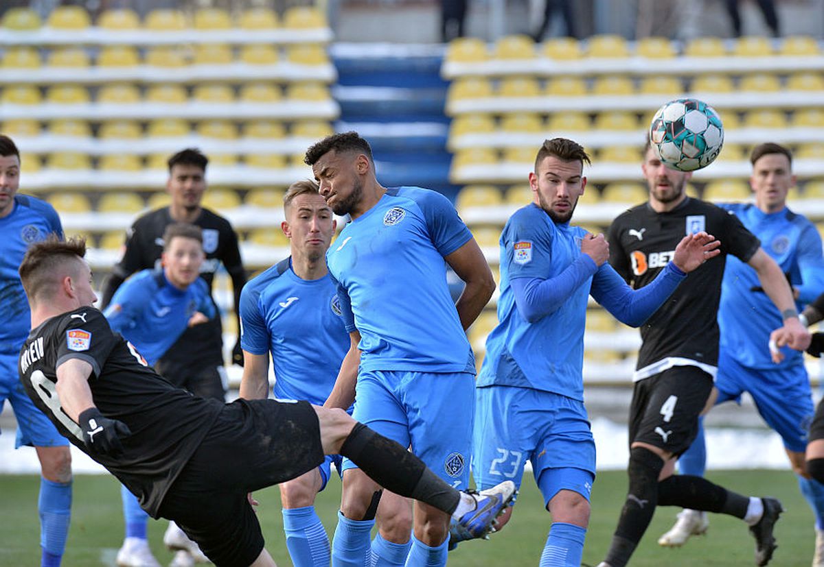 ACADEMICA CLINCENI- CRAIOVA 0-0. Ouzounidis, la fel ca Papură! Craiova face egal la debutul grecului în Liga 1