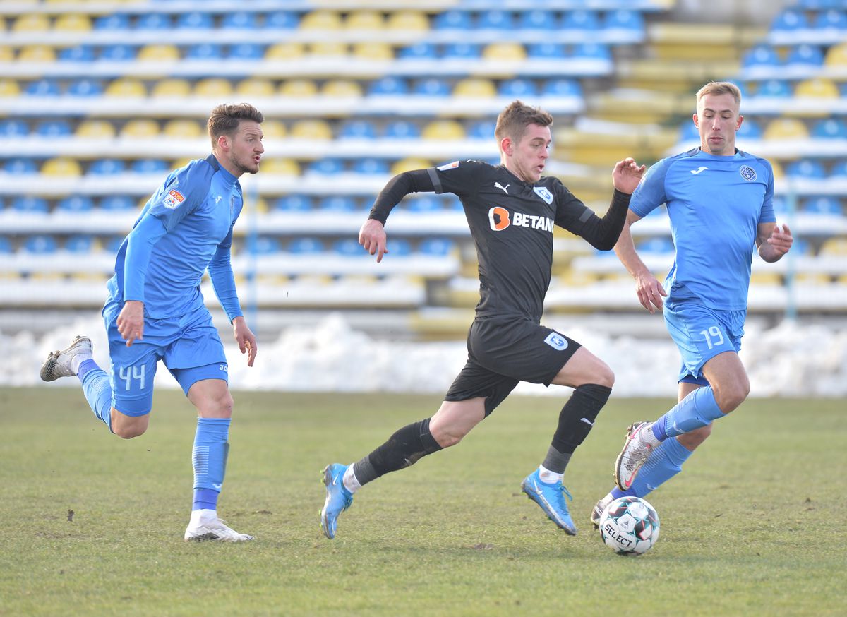 ACADEMICA CLINCENI - CRAIOVA 0-0. Ouzounidis, primele concluzii după debutul în Liga 1: „Nu e nivelul pe care-l vreau! Mai e mult de muncă”
