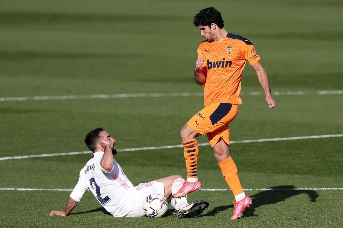Real Madrid, victorie fără emoții cu Valencia » Două goluri frumoase și o accidentare