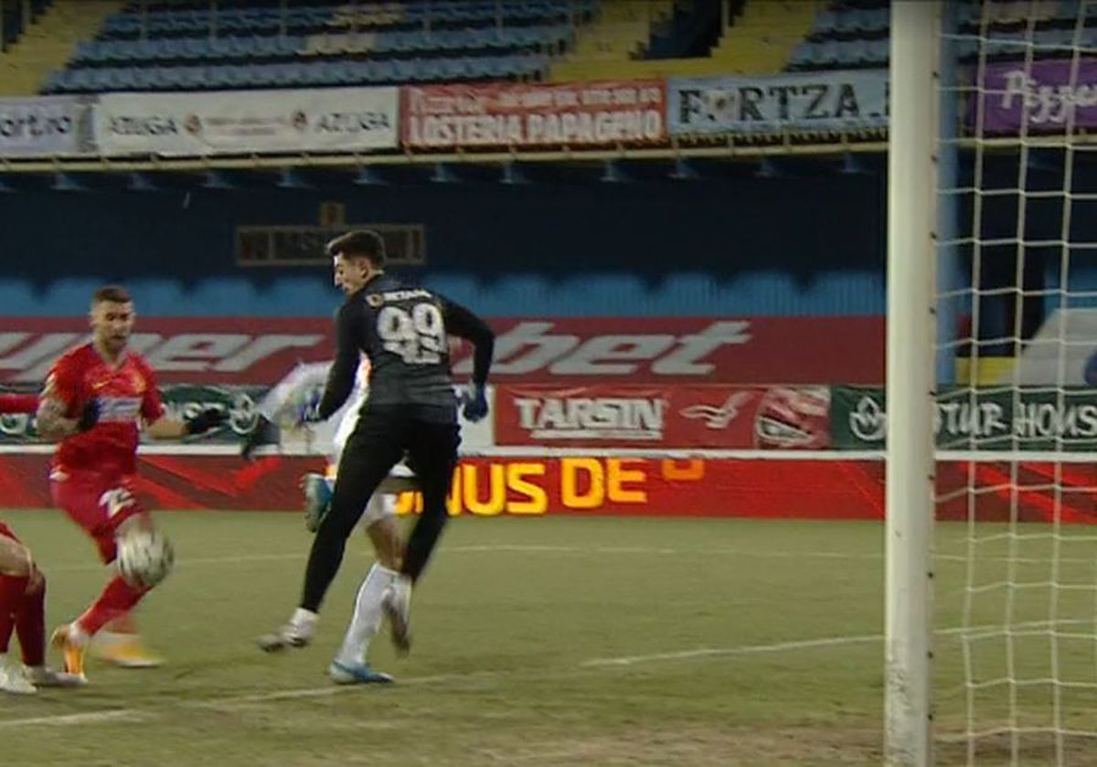 FOTO Penalty controversat în FC Hermannstadt - FCSB!