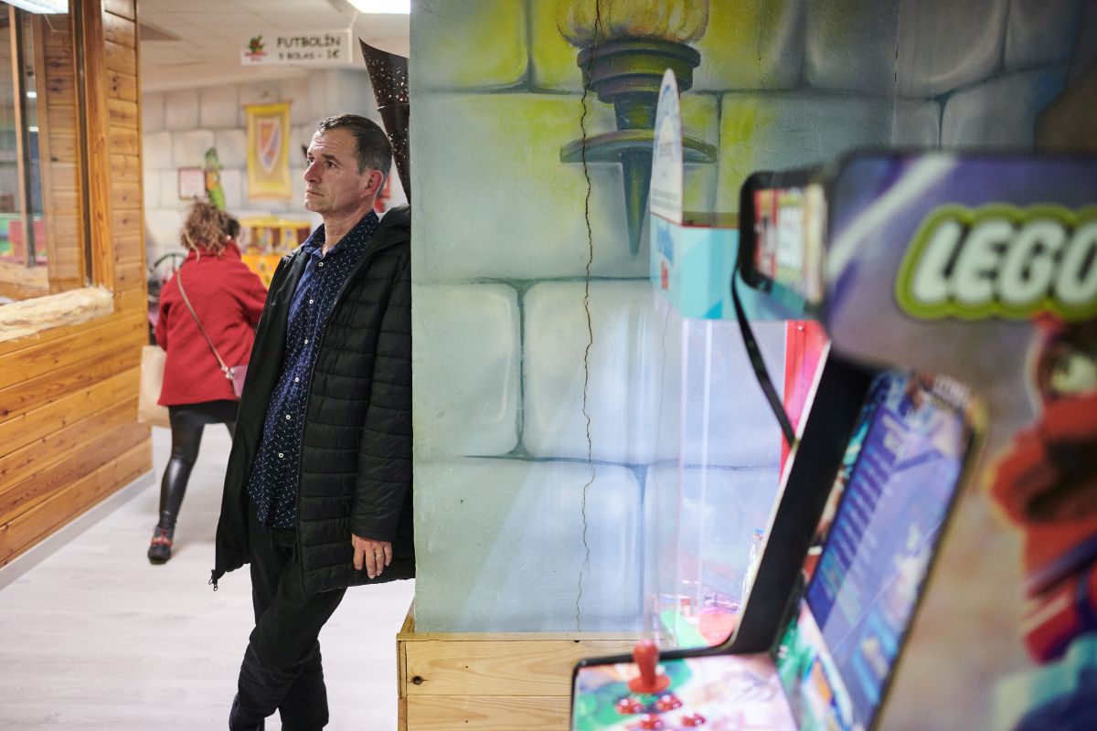 Uniți de o boală fără leac » Juan Carlos Unzue, fostul secund al lui Luis Enrique la Barcelona, l-a vizitat pe românul Marcel Sabou » Cei doi suferă de scleroză laterală amiotrofică