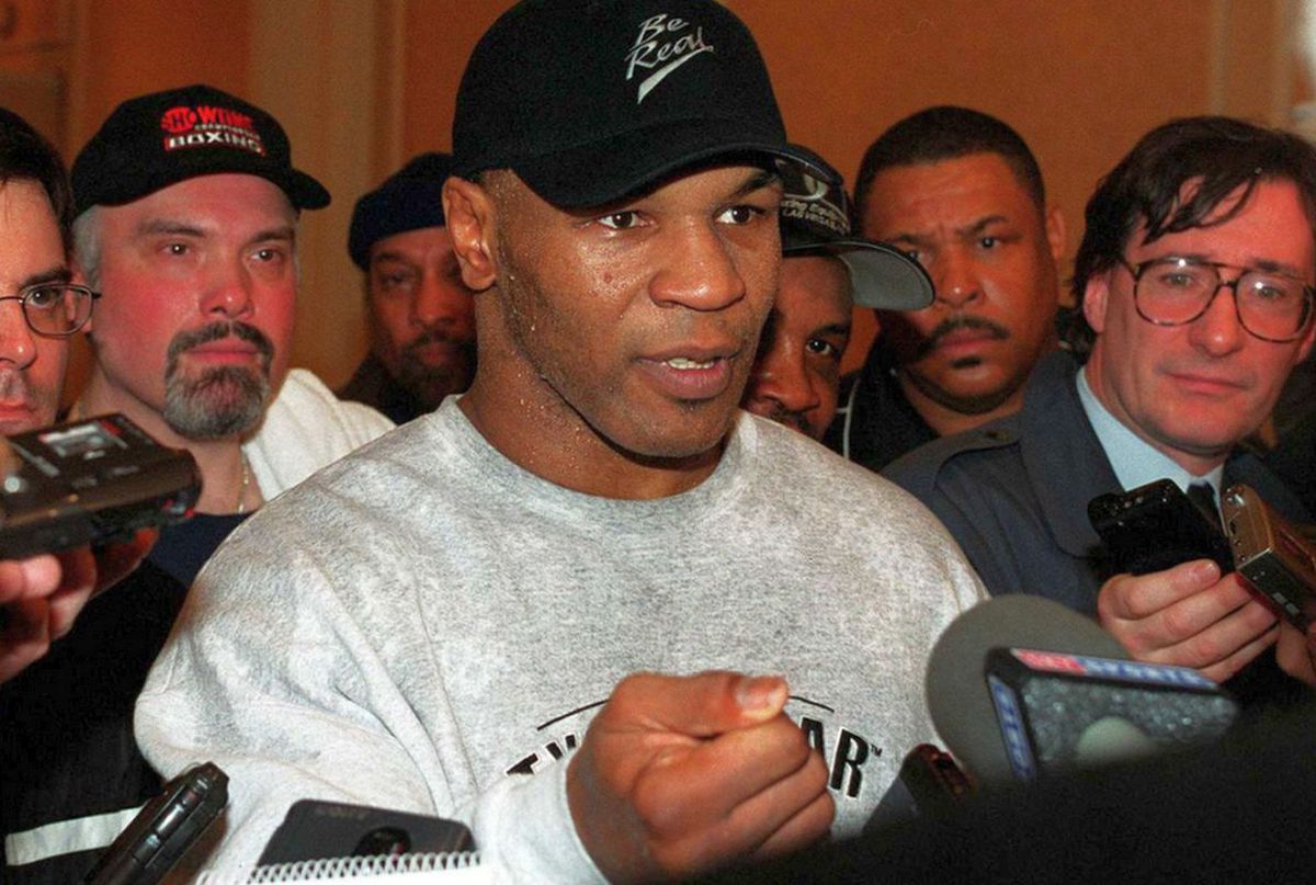 Confruntare epică! De ce s-a luat Mike Tyson de Donald Trump: „Te culci cu nevasta mea?”
