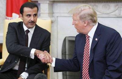 Conflict de interese? Multimiliardarul care îi plătește pe Neymar, Messi și Mbappe vrea să cumpere un alt club gigant din Europa!