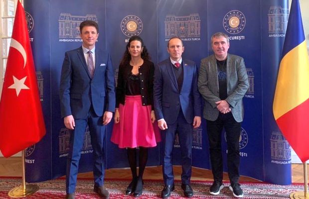 Reacția presei din Turcia, după ce Gică Hagi și Gică Popescu au donat o sumă importantă pentru victimele cutremurelor: „Ajutoarele continuă să vină”