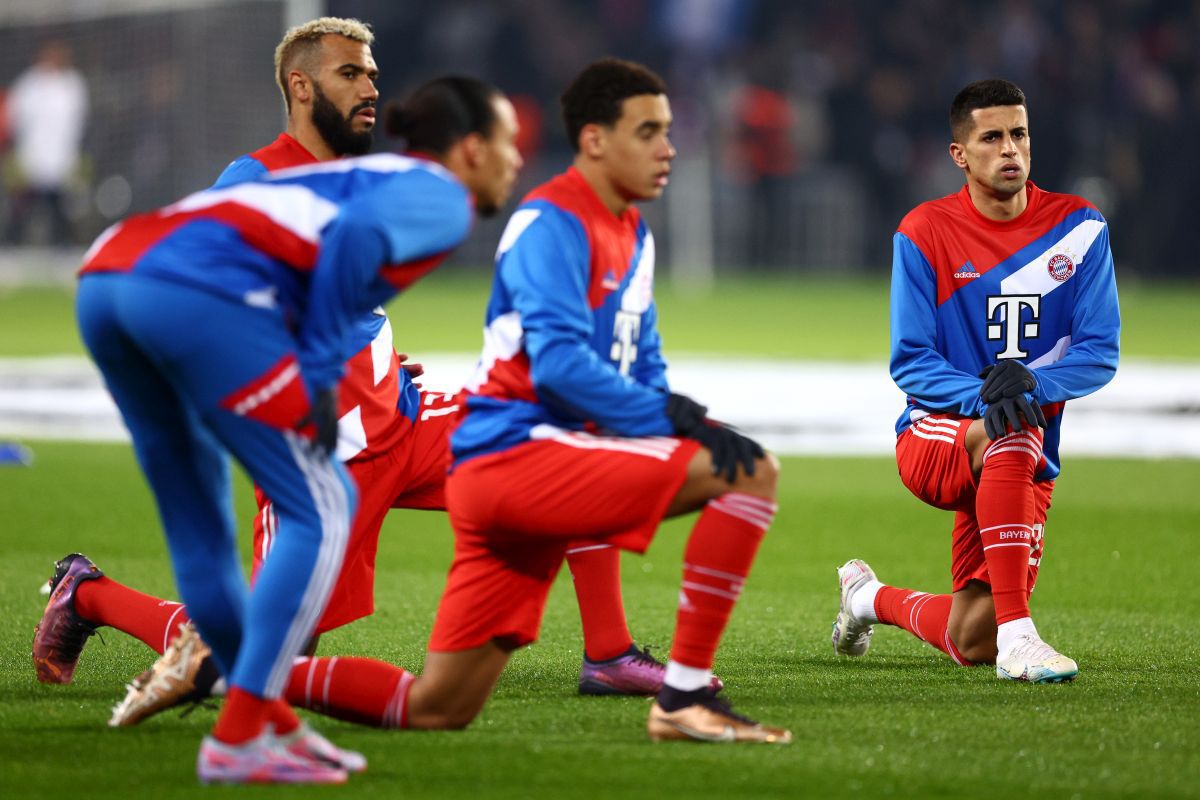 Ultrașii lui Bayern Munchen, protest vulgar împotriva miliardarilor de la PSG: „70 de euro? N-am ajuns încă să fim Neymar”