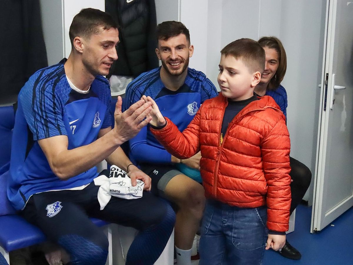 Gică Hagi, surpriză pentru suporterul Farului care a plâns la meciul cu Dinamo: „Dumi a impresionat o țară întreagă”