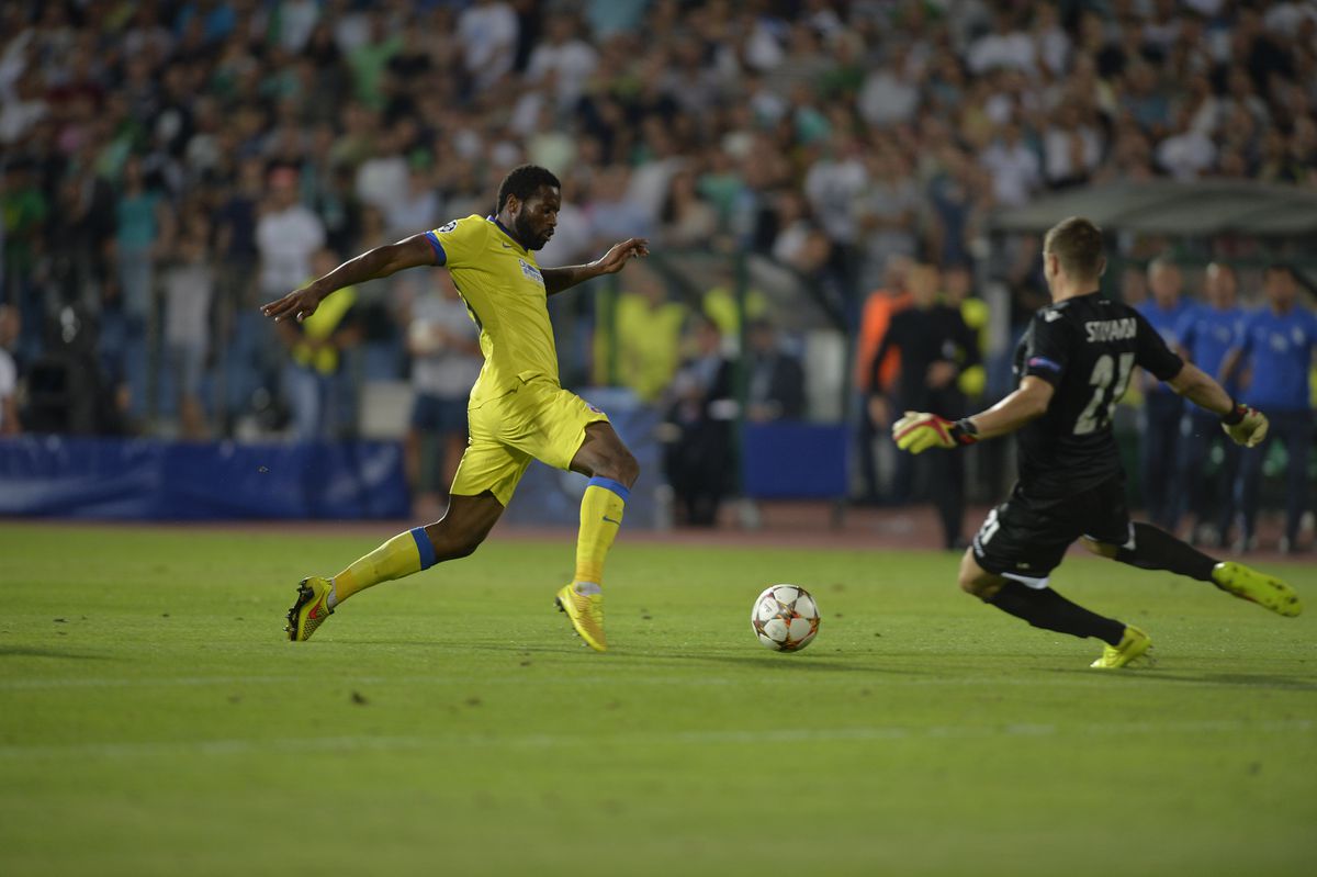 „Bă, ăștia sunt morți, trebuie să îi batem!” » Două momente cruciale din istoria FCSB, povestite în direct: „«Era să fac pe mine la penalty-uri»”