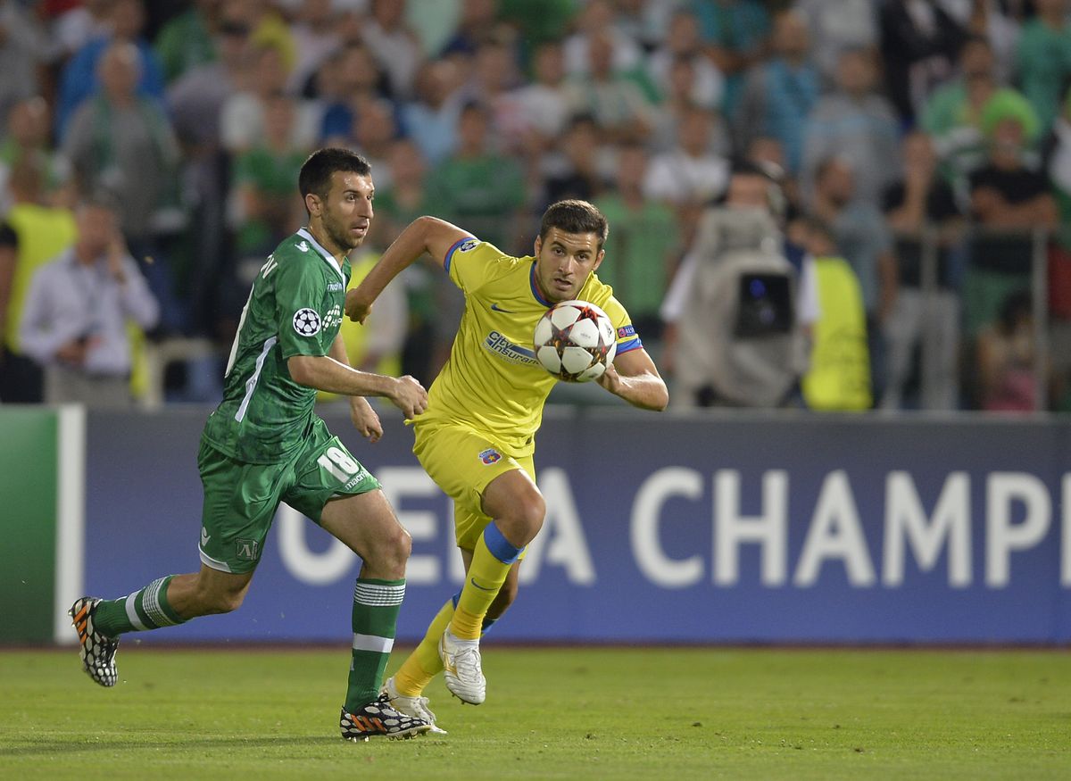 „Bă, ăștia sunt morți, trebuie să îi batem!” » Două momente cruciale din istoria FCSB, povestite în direct: „«Era să fac pe mine la penalty-uri»”