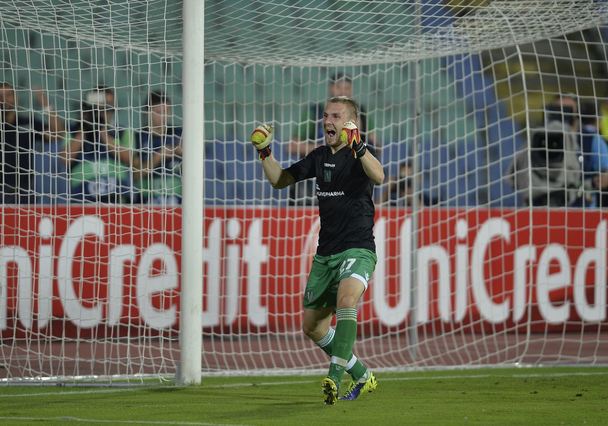 „Bă, ăștia sunt morți, trebuie să îi batem!” » Două momente cruciale din istoria FCSB, povestite în direct: „«Era să fac pe mine la penalty-uri»”