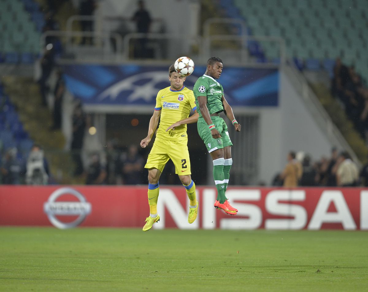 „Bă, ăștia sunt morți, trebuie să îi batem!” » Două momente cruciale din istoria FCSB, povestite în direct: „«Era să fac pe mine la penalty-uri»”