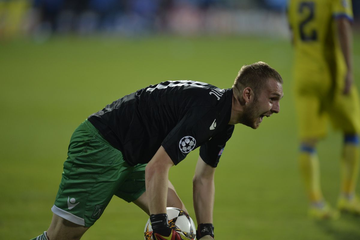 „Bă, ăștia sunt morți, trebuie să îi batem!” » Două momente cruciale din istoria FCSB, povestite în direct: „«Era să fac pe mine la penalty-uri»”